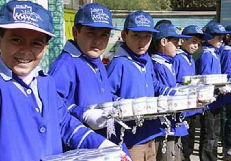 دو تا سه نوبت در هفته در مدارس بوشهر شیر رایگان توزیع می‌شود