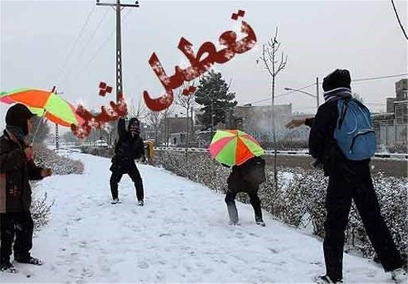 سرما و یخبندان مدارس شهری و روستایی شهرستان بانه را تعطیل کرد