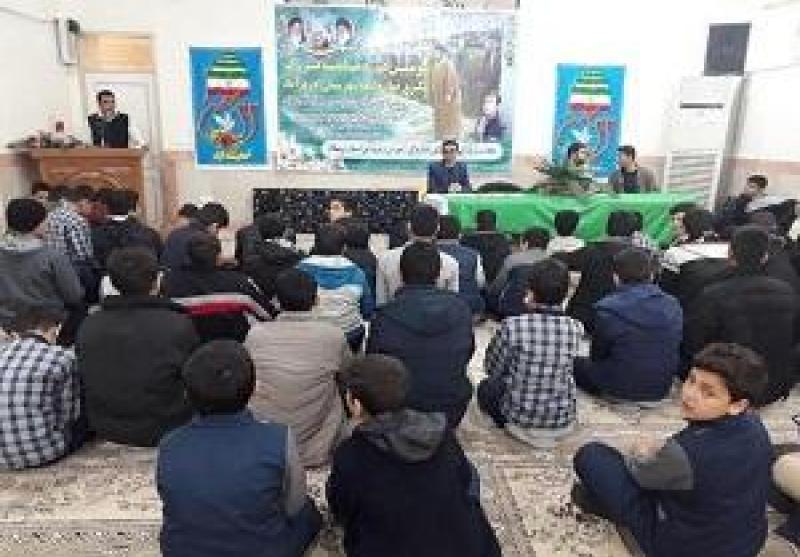 رقابت ۱۵۰ دانش‌آموز در مسابقه مکبری نمازجمعه خرم آباد