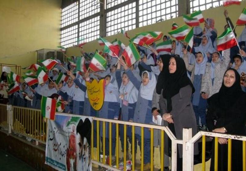 ۱۳ هزار برنامه فرهنگی ویژه دهه فجر در مدارس گلستان در حال انجام است