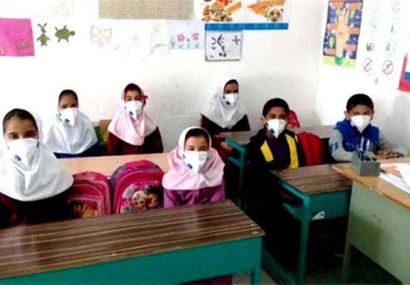 مدارس اصفهان برای مقابله با ویروس کرونا ضد عفونی شد