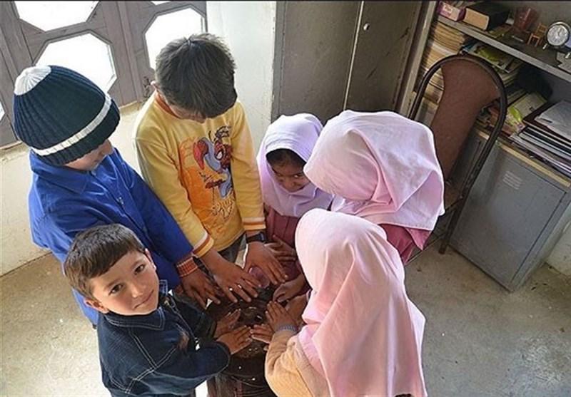 جمع‌آوری بخاری‌های نفتی از مدارس منطقه سیستان کلید خورد