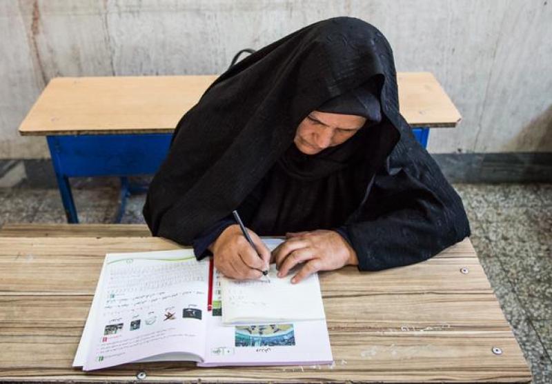 شرکت بیش از ۳۰ هزار سوادآموز خوزستانی در امتحانات حضوری