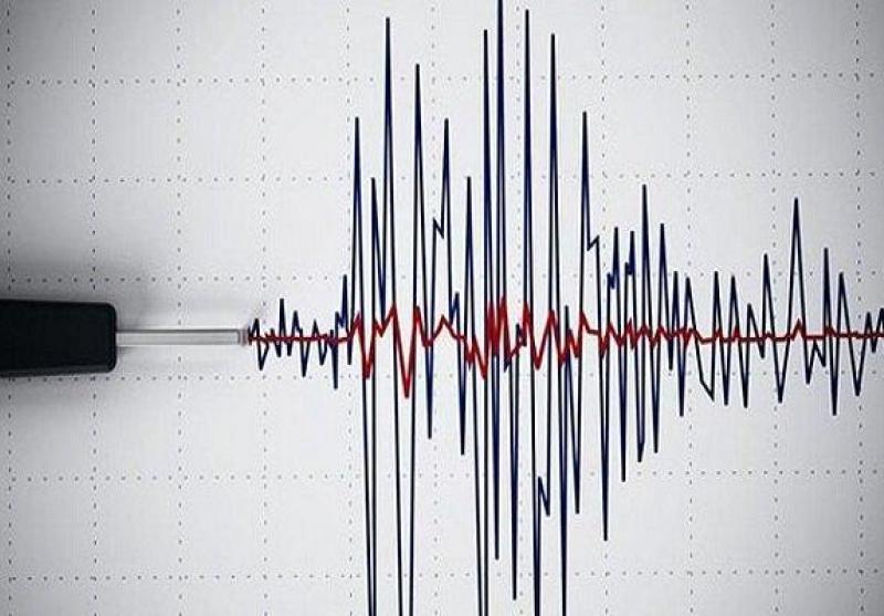 زلزله ۴.۲ ریشتری بستک را لرزاند