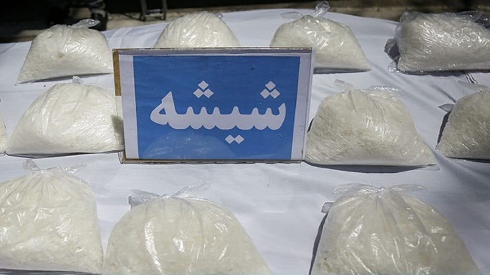 شناسایی بارانداز مواد مخدر صنعتی در بندر کلاهی میناب/ کشف بیش از ۲۳۳ کیلوگرم شیشه از سوداگران مرگ