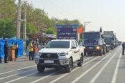 رژه اقتدار نیروهای مسلح جمهوری اسلامی ایران در بندرعباس برگزار شد