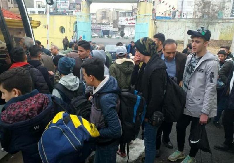 دانش آموزان البرز  راهی مناطق عملیاتی دفاع مقدس شدند