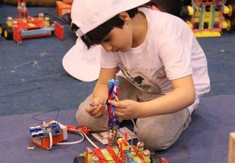 اجرای طرح استعدادیابی کودکان و نوجوانان در  آموزشگا‌ه‌های هنری رفسنجان