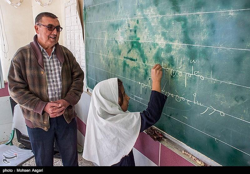 کرونا برای آموزش و پرورش استان زنجان "خوش‌یمن" بود / مشکل کمبود همچنان پابرجاست