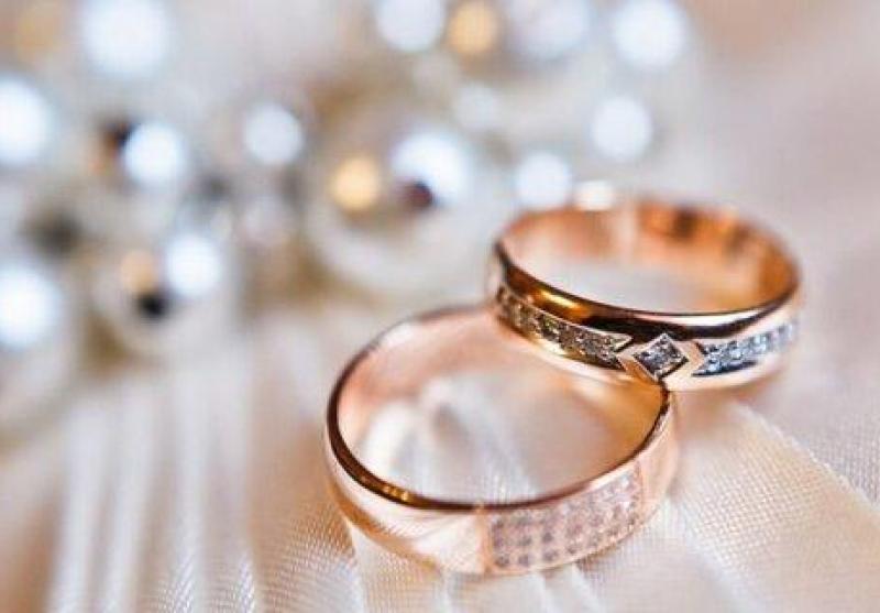 از ۳۵ زوج بستکی به دلیل لغو مراسم ازدواجشان تقدیر شد