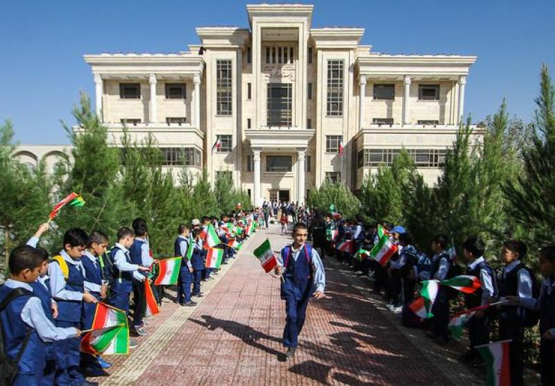 افتتاح و بهره برداری از ۲ مدرسه خیرساز در شهر کرمان 