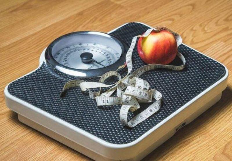 سنجش BMI بیش از ۶۰ درصد دانش آموزان/ امکان اندازه گیری قد و وزن فرزندان در منزل