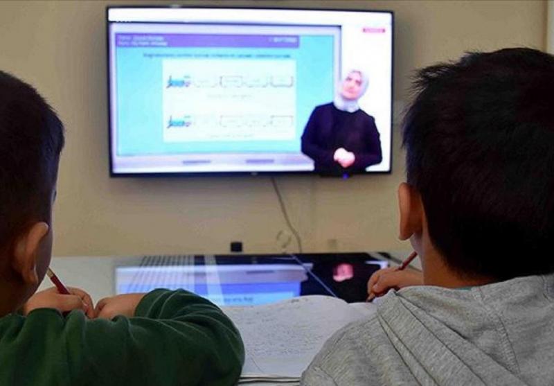 فعالیت غیرحضوری مدارس استان زنجان تا یک هفته دیگر تمدید شد